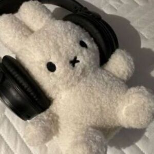 Meet your Posher, Lucy